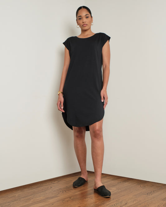 Short Easy Dress in Black